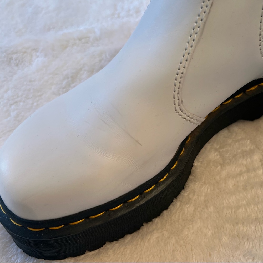 White Docs - image 4